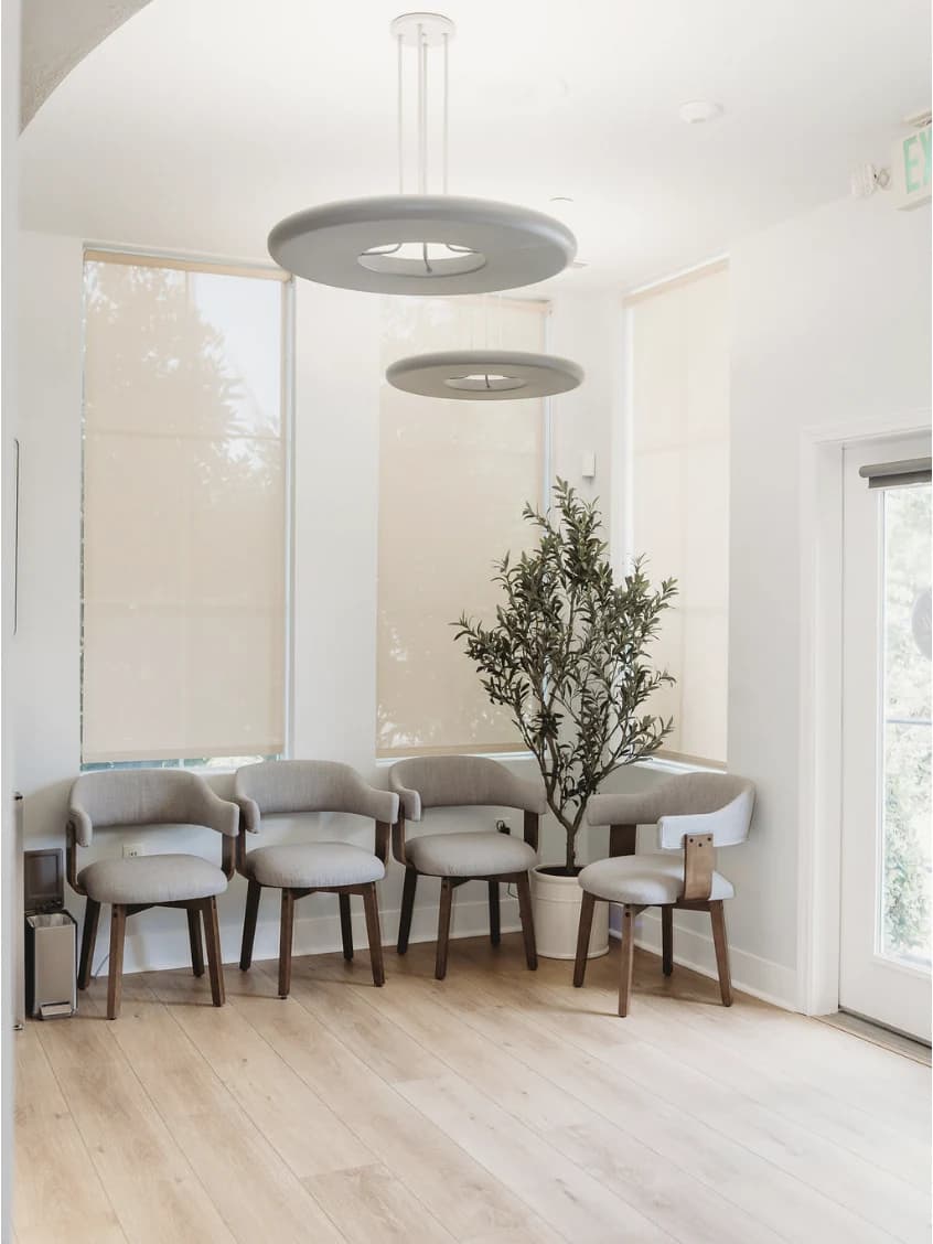 The waiting room at Mafi Plastic Surgery in Fresno
