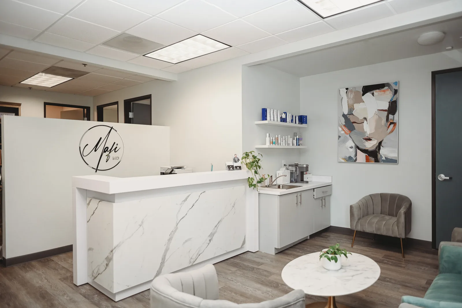 Consultation room at Mafi Plastic Surgery in Fresno